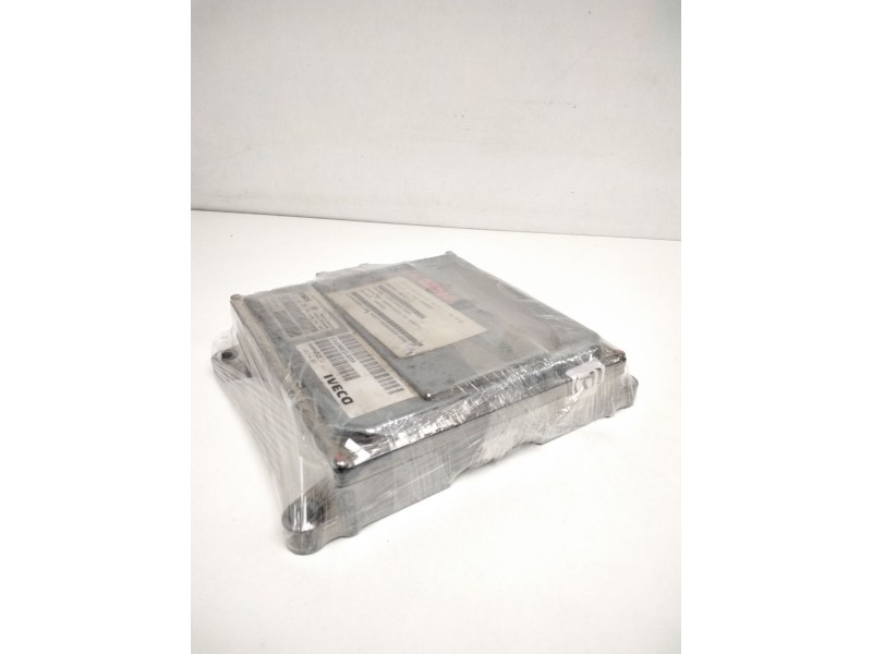 Recambio de centralita motor uce para iveco stralis 430 referencia OEM IAM 0281001527 F3AE0681DB310 504078154