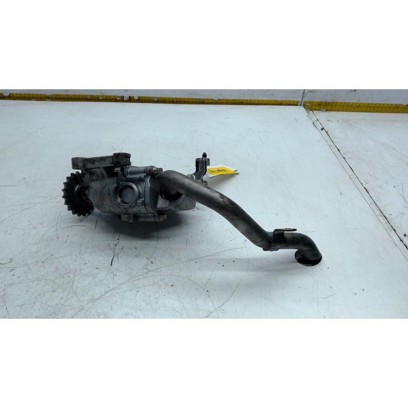 Recambio de bomba aceite para mercedes-benz clase c (w203) c 220 cdi (203.006) referencia OEM IAM R6461810101  