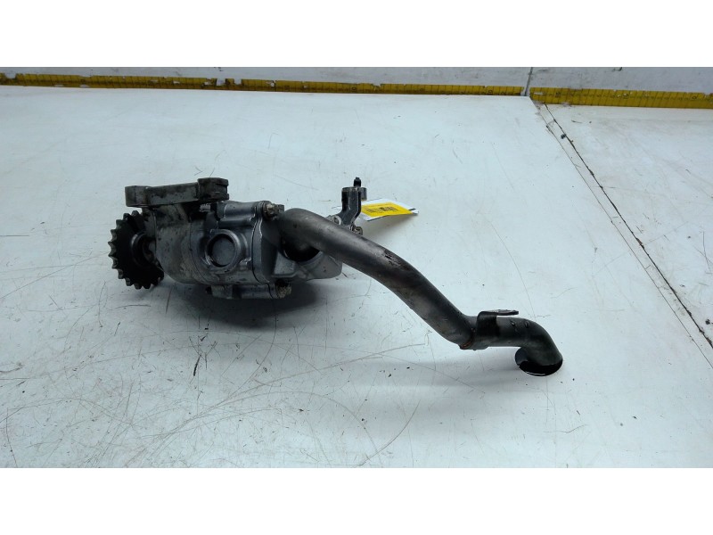 Recambio de bomba aceite para mercedes-benz clase c (w203) c 220 cdi (203.006) referencia OEM IAM R6461810101  