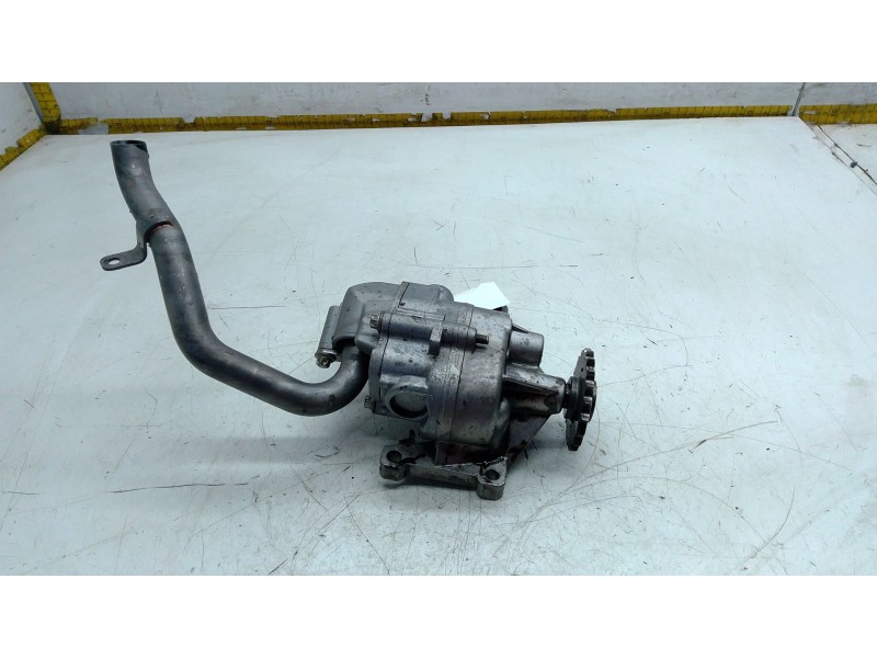 Recambio de bomba aceite para mercedes-benz clase c (w203) c 220 cdi (203.006) referencia OEM IAM R6461810101  