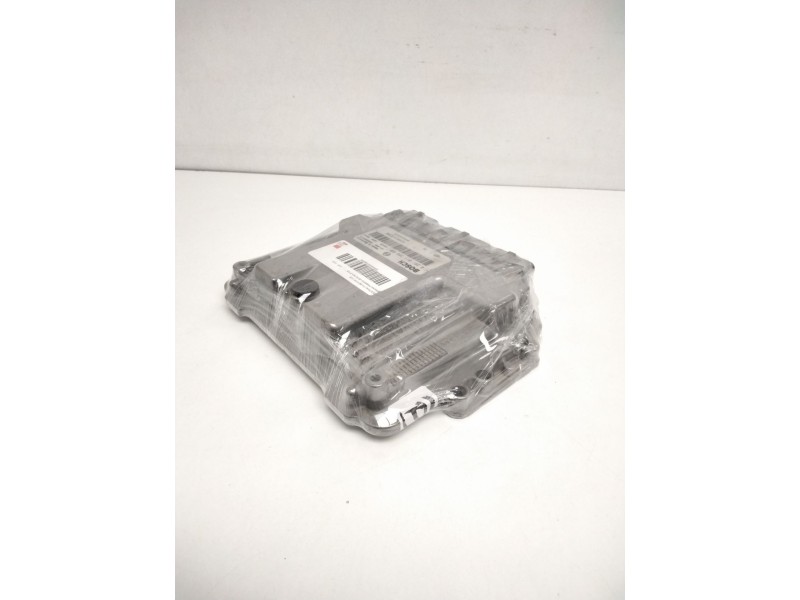 Recambio de centralita motor uce para nissan primera berlina (p12) referencia OEM IAM 0281011389 8200300537 8200263396