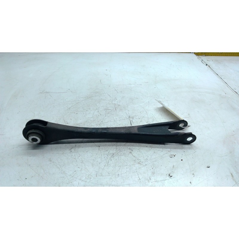 Recambio de brazo suspension inferior trasero derecho para bmw 3 touring (f31) 318 d referencia OEM IAM 679252704  