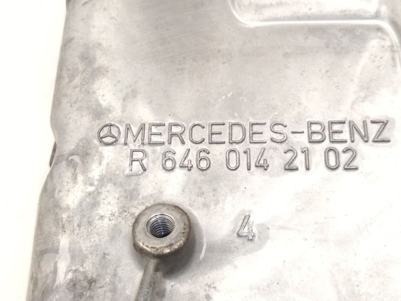 Recambio de carter para mercedes-benz clase c (w203) c 220 cdi (203.006) referencia OEM IAM R6460142102  
