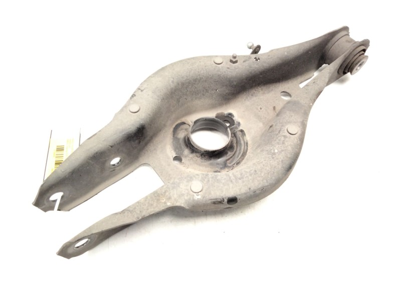 Recambio de brazo suspension inferior trasero derecho para bmw 3 touring (f31) 318 d referencia OEM IAM 6867541  