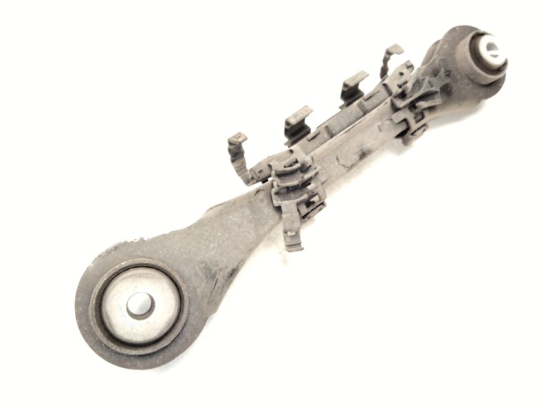 Recambio de brazo suspension superior trasero derecho para bmw 3 touring (f31) 318 d referencia OEM IAM 6792519  