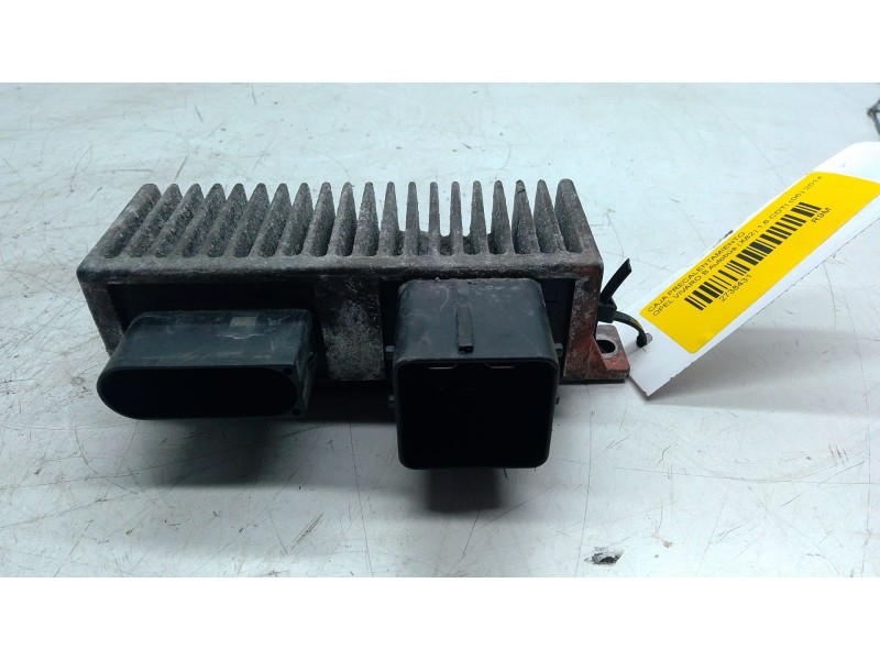 Recambio de caja precalentamiento para opel vivaro b autobús (x82) 1.6 cdti (06) referencia OEM IAM 8200558438A  