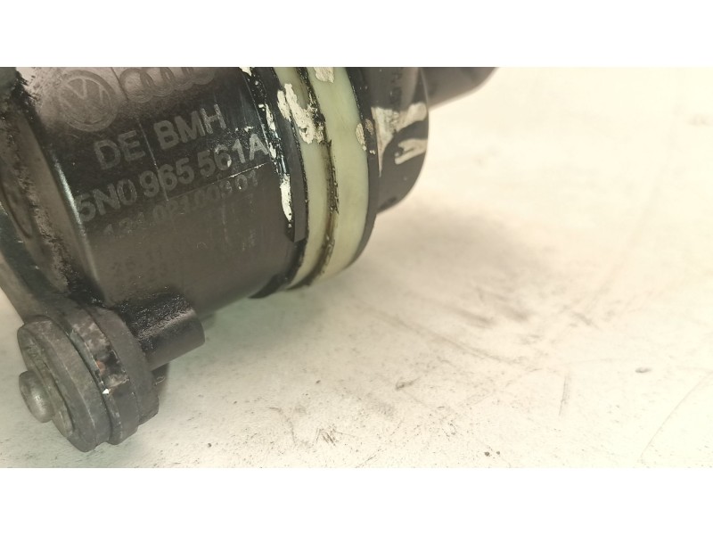 Recambio de bomba agua electrica para volkswagen passat b6 (3c2) 2.0 tdi referencia OEM IAM 5N0965561A  