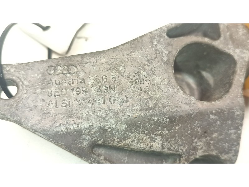 Recambio de soporte motor para audi a4 b7 (8ec) 2.0 tdi referencia OEM IAM 8E0199343N  