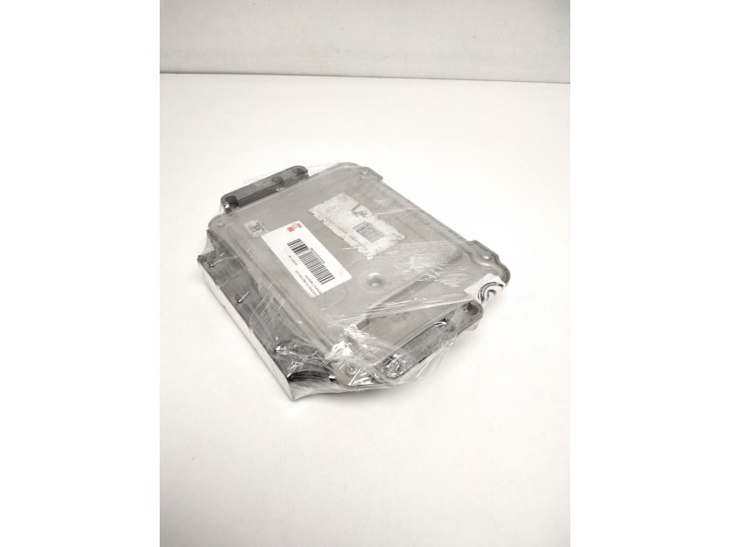 Recambio de centralita motor uce para renault master desde ´98 referencia OEM IAM 0281017065 8200935115 1039S33682