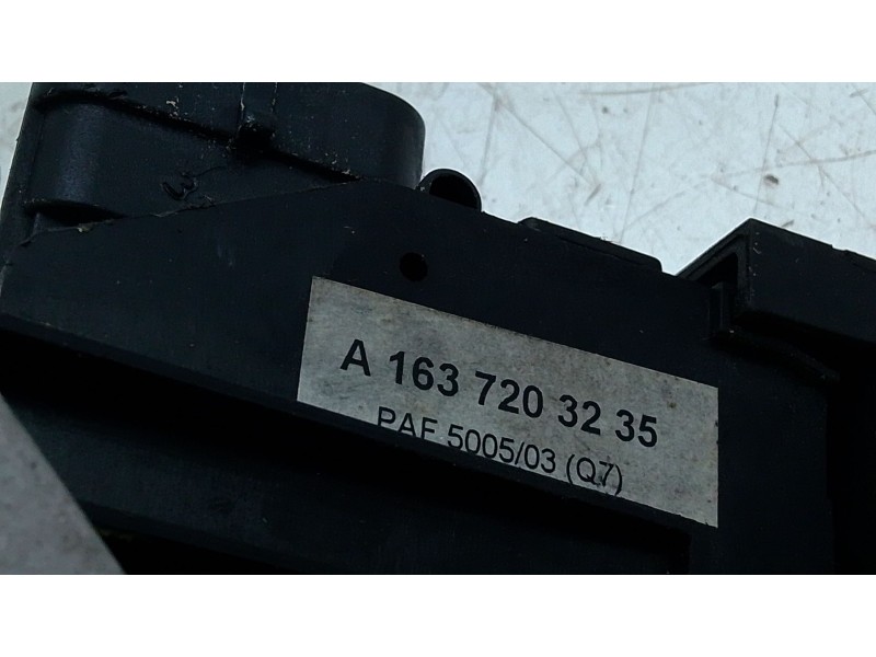 Recambio de cerradura puerta delantera derecha para mercedes-benz clase m (w163) ml 270 cdi (163.113) referencia OEM IAM A163720