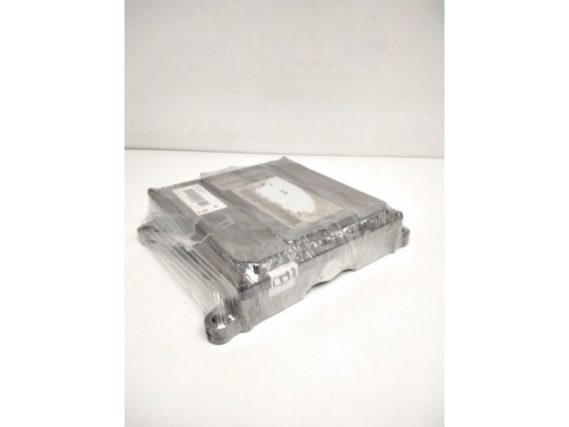 Recambio de centralita motor uce para iveco stralis 430 referencia OEM IAM 0281001527 000076101 500311206