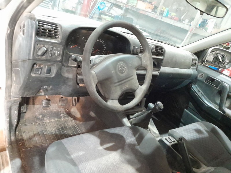 opel frontera b (u99) del año 2002