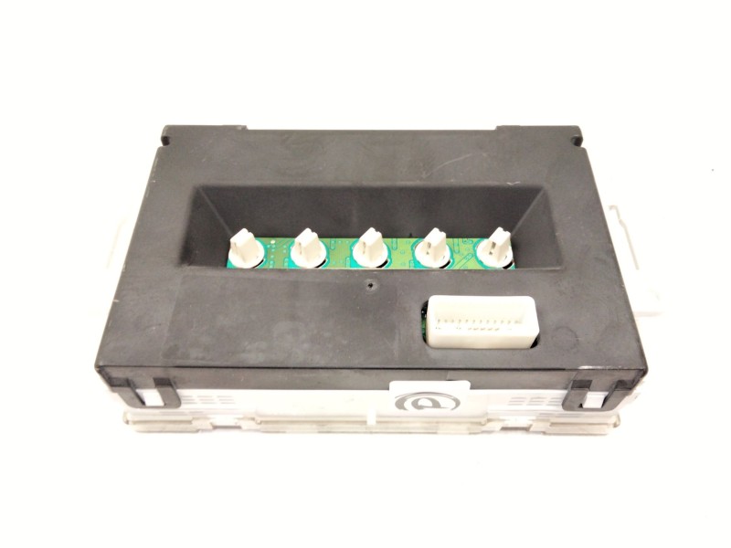 Recambio de pantalla multifuncion para nissan almera ii hatchback (n16) 2.2 dci referencia OEM IAM 28090BU701  