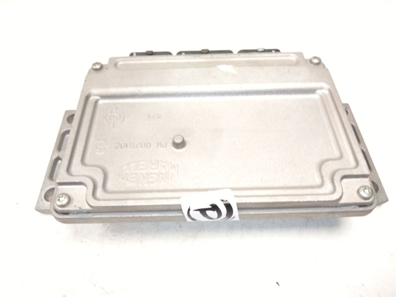Recambio de centralita motor uce para citroën c4 i (lc_) 1.4 16v referencia OEM IAM 9659099180 16738054 9653979480