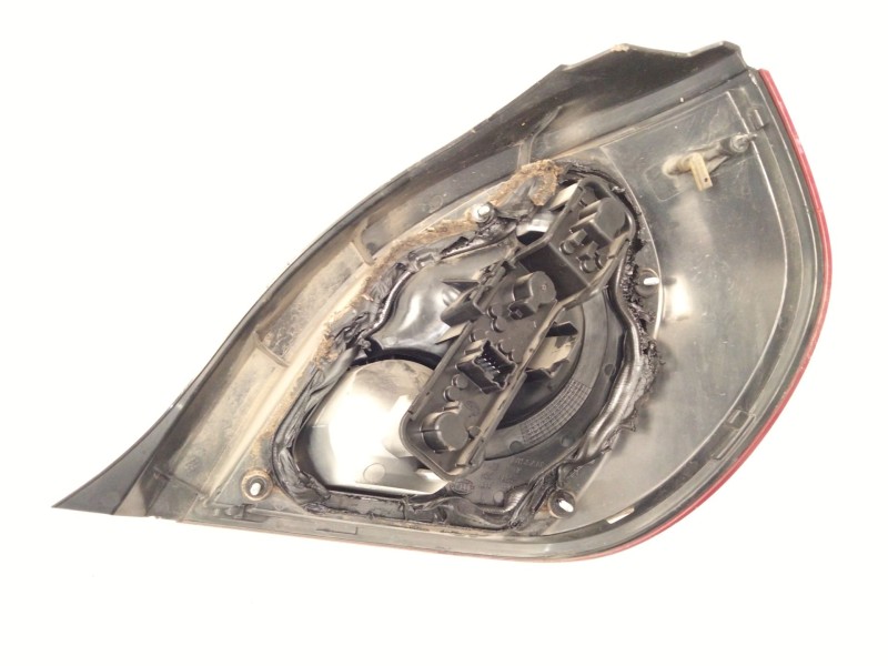 Recambio de piloto trasero izquierdo para nissan almera ii hatchback (n16) 2.2 dci referencia OEM IAM 237785  