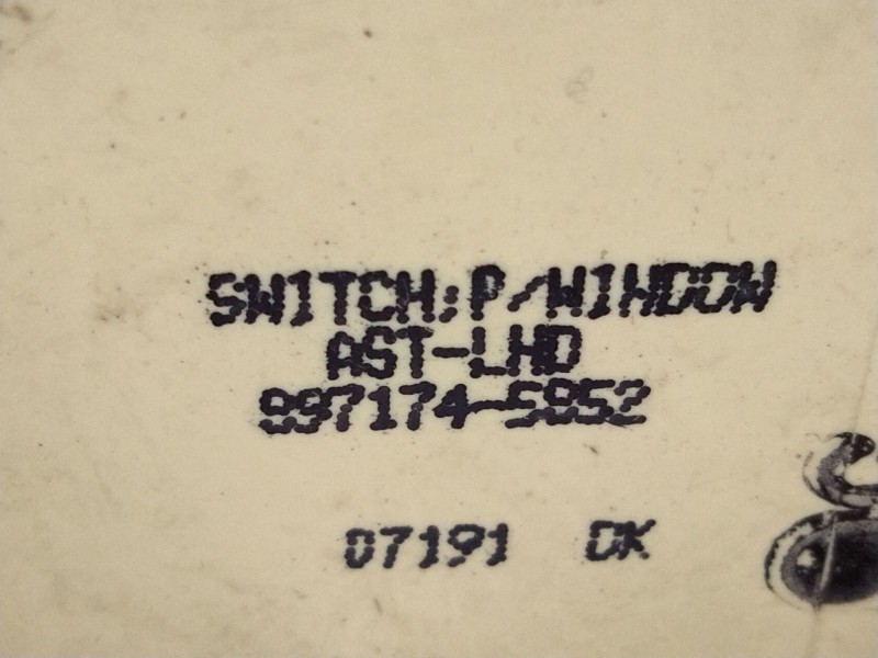 Recambio de mando elevalunas delantero derecho para opel frontera b (u99) 2.2 dti (6b_zc, 6b_vf, 6b_66, 6b_76) referencia OEM IA