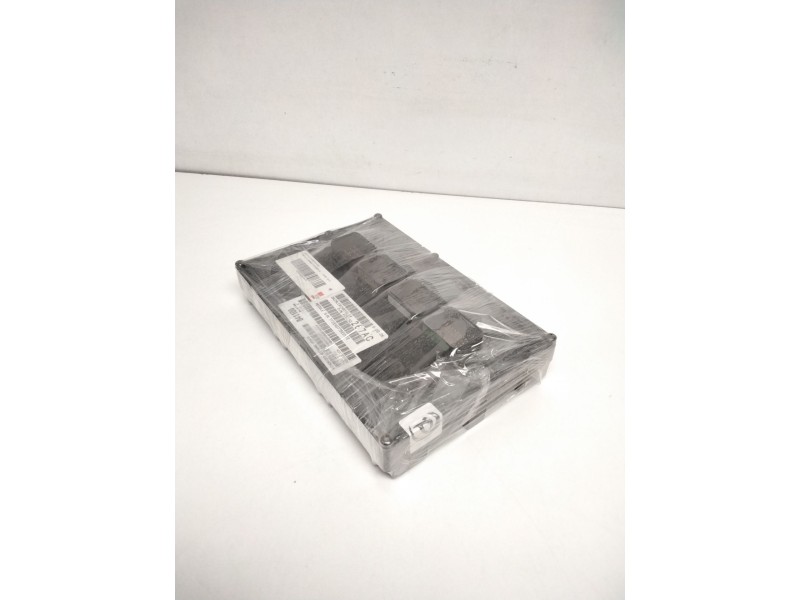 Recambio de centralita motor uce para chrysler grand voyager lx referencia OEM IAM 841100 P68003323AE 1A8HSH4968B162664