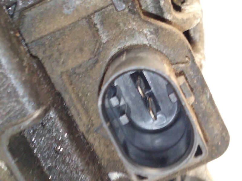 Recambio de alternador para volkswagen passat b5.5 (3b3) 1.9 tdi referencia OEM IAM 028903031  
