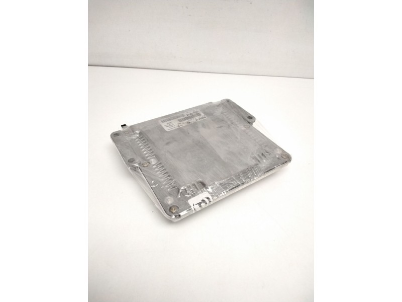 Recambio de centralita motor uce para peugeot 307 (s1) xs referencia OEM IAM 0281010747 9643524880 EDC15C2