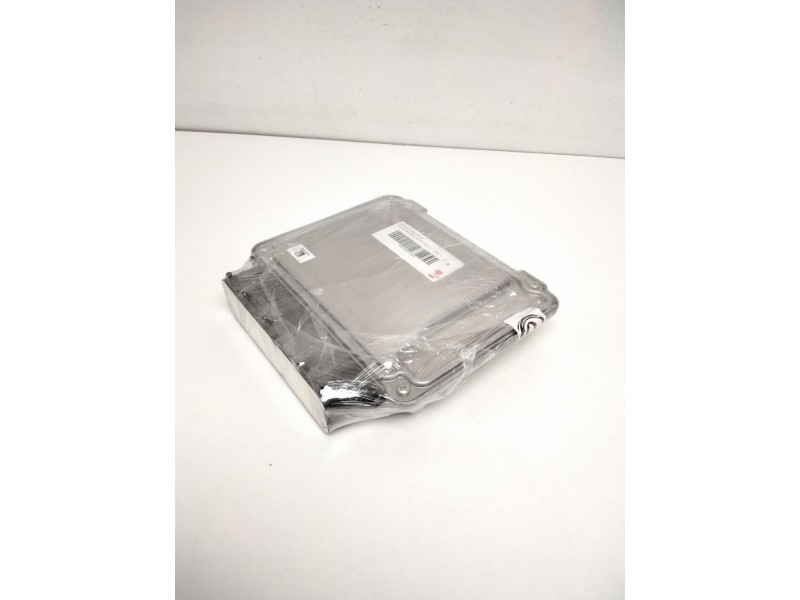 Recambio de centralita motor uce para volkswagen golf viii lim. (cd1) referencia OEM IAM 04C907309BP 0261S21435 1039T33503