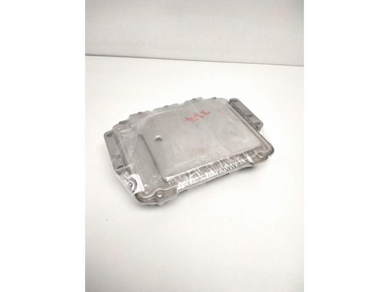 Recambio de centralita motor uce para renault megane ii berlina 3p referencia OEM IAM 0281011648 8200391966 8200514116