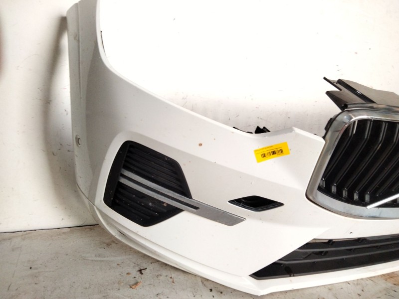 Recambio de paragolpes delantero para volvo xc60 ii (246) b4 mild-hybrid referencia OEM IAM   