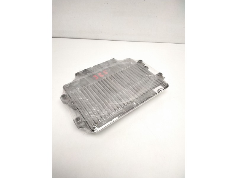 Recambio de centralita motor uce para iveco cursor at260s35y ps referencia OEM IAM 504075741 2903200400167 METATRON 4100083