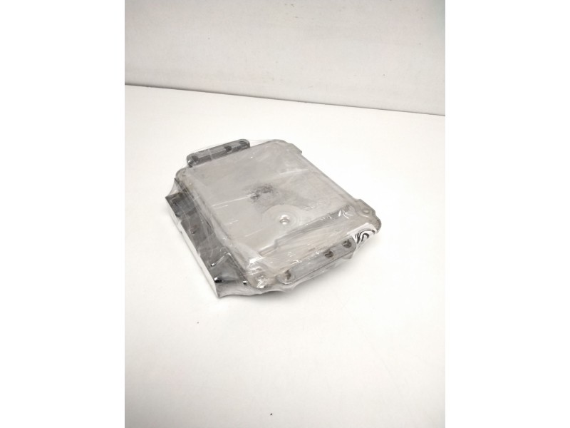 Recambio de centralita motor uce para nissan primastar (x83) caja cerrada batalla corta 2,7t referencia OEM IAM 0281011529 82000