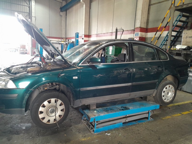 volkswagen passat b5 (3b2) del año 2001