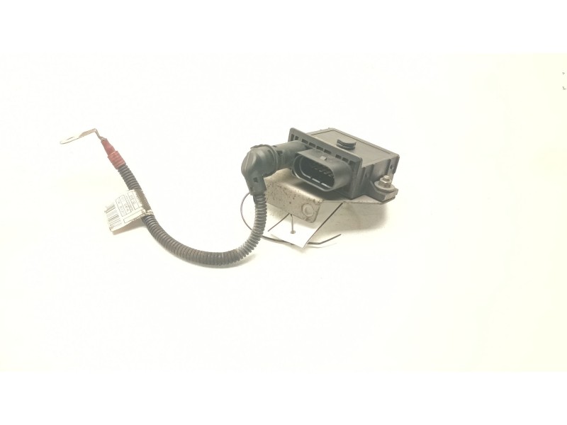 Recambio de modulo electronico para bmw 1 descapotable (e88) 120 d referencia OEM IAM 779800007  