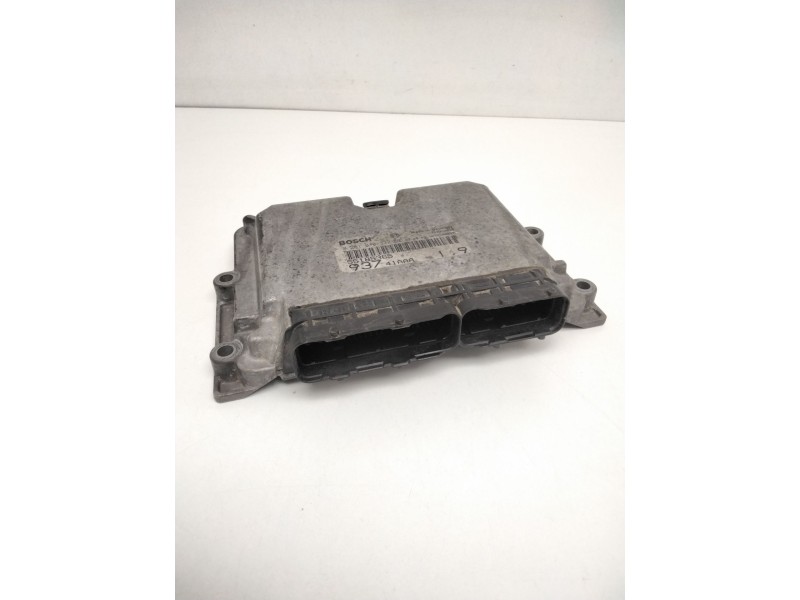 Recambio de centralita motor uce para alfa romeo 147 (190) 1.9 jtd distinctive referencia OEM IAM 0281010332 55185365 93741AAA