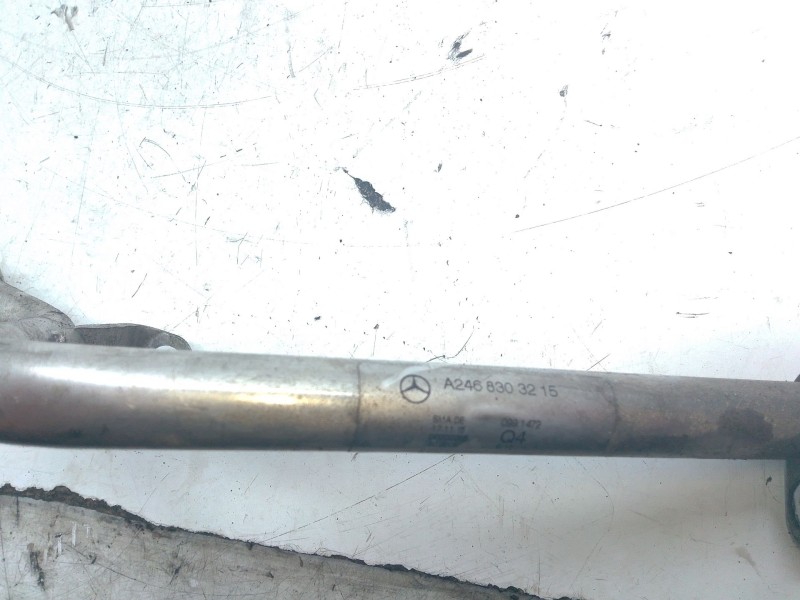 Recambio de tubos aire acondicionado para mercedes-benz clase a (w176) a 180 cdi / d (176.012) referencia OEM IAM A2468303215  