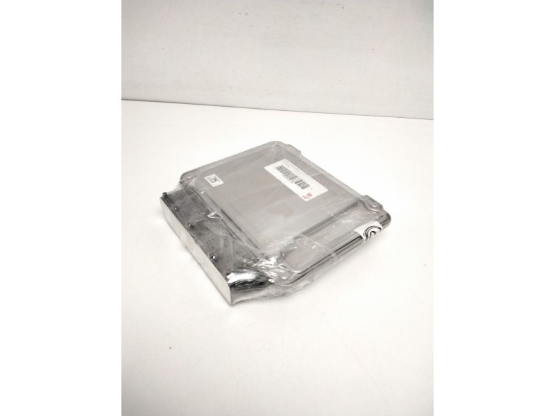 Recambio de centralita motor uce para seat arona referencia OEM IAM 04C907309BP 0261S21435 1039T33503