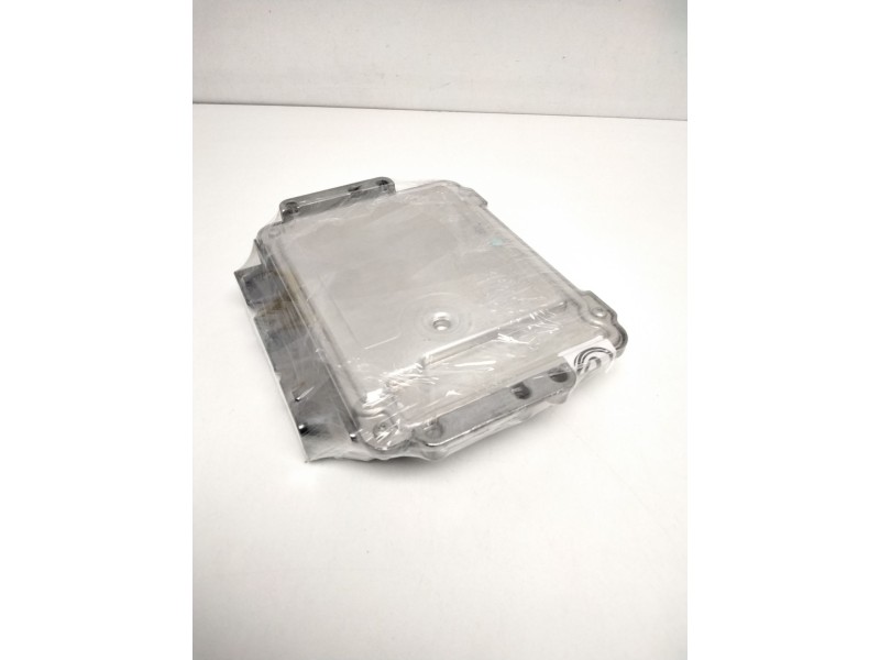 Recambio de centralita motor uce para citroën c4 berlina premier referencia OEM IAM 9655943580 0281011863 EDC16C34