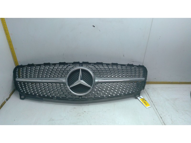 Recambio de rejilla delantera para mercedes-benz clase a (w176) a 180 cdi / d (176.012) referencia OEM IAM   