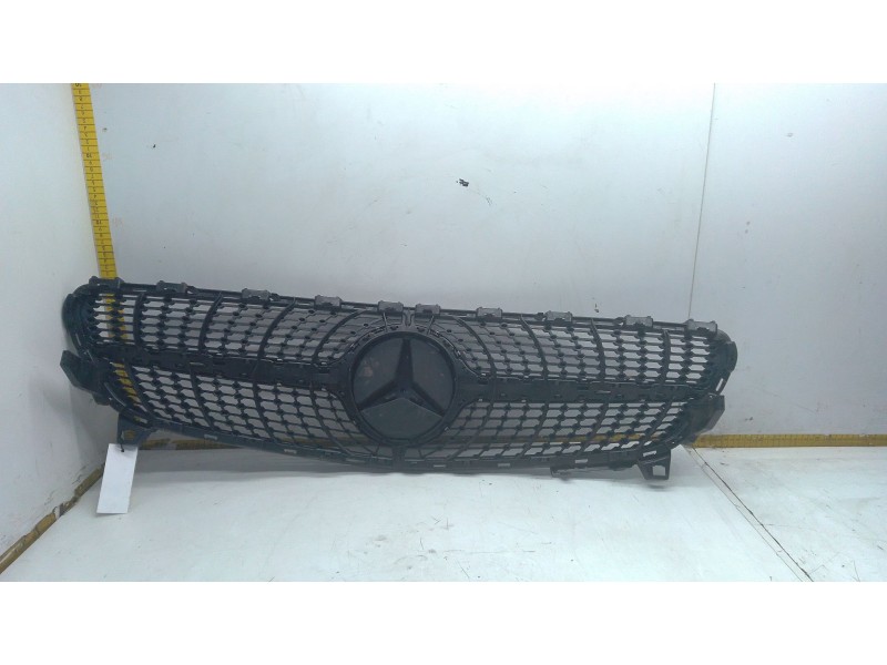 Recambio de rejilla delantera para mercedes-benz clase a (w176) a 180 cdi / d (176.012) referencia OEM IAM   