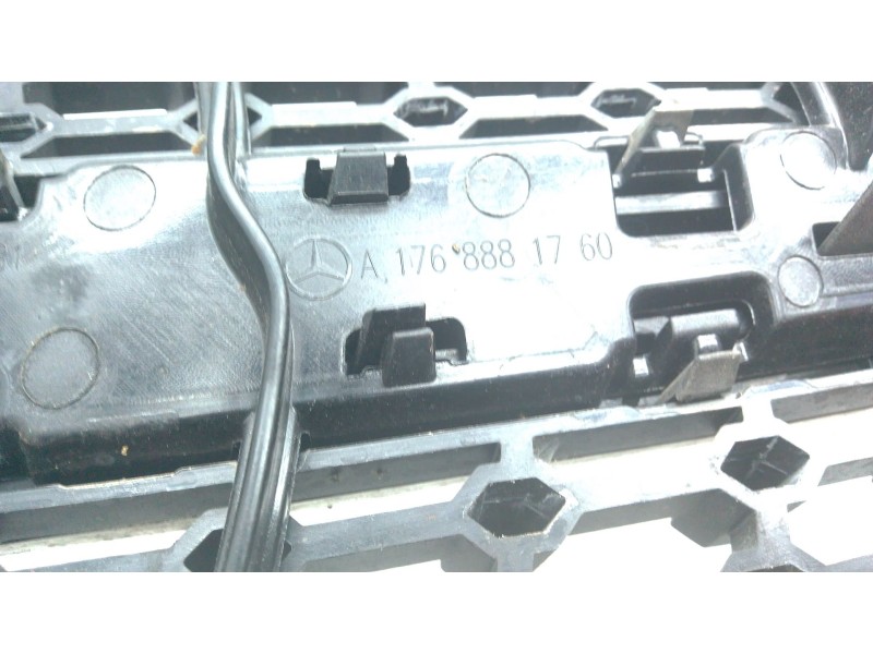 Recambio de rejilla delantera para mercedes-benz clase a (w176) a 180 cdi / d (176.012) referencia OEM IAM   