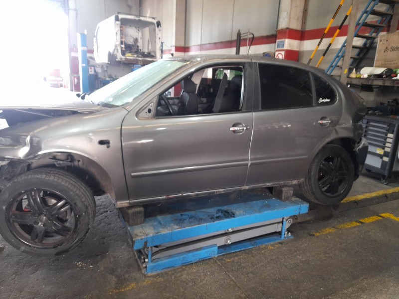 seat leon (1m1) del año 2003