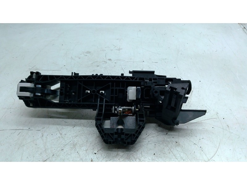 Recambio de maneta exterior delantera derecha para mercedes-benz clase a (w176) a 180 cdi / d (176.012) referencia OEM IAM A2047