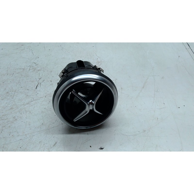 Recambio de aireador derecho para mercedes-benz clase a (w176) a 180 cdi / d (176.012) referencia OEM IAM A1768300754  