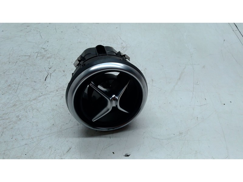 Recambio de aireador derecho para mercedes-benz clase a (w176) a 180 cdi / d (176.012) referencia OEM IAM A1768300754  