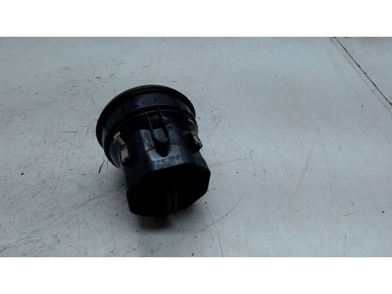 Recambio de aireador derecho para mercedes-benz clase a (w176) a 180 cdi / d (176.012) referencia OEM IAM A1768300754  