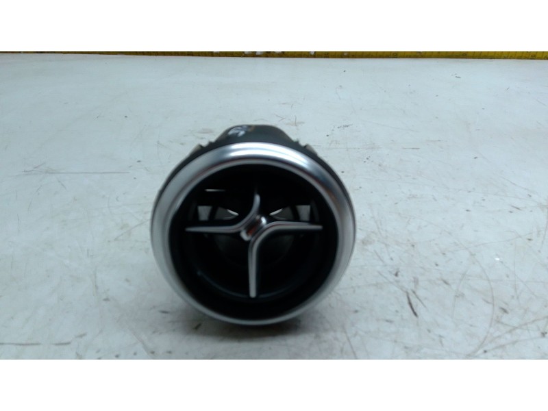 Recambio de aireador central para mercedes-benz clase a (w176) a 180 cdi / d (176.012) referencia OEM IAM A1768300354  