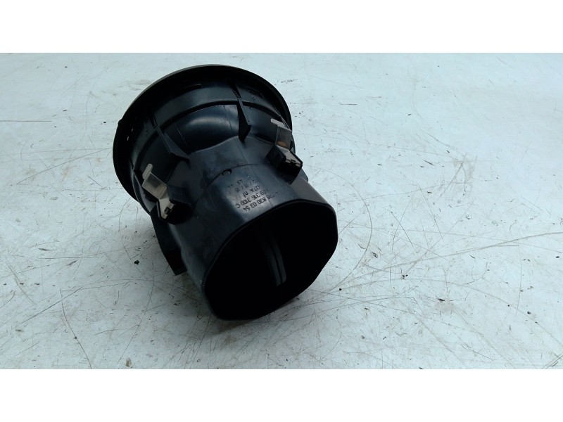 Recambio de aireador central para mercedes-benz clase a (w176) a 180 cdi / d (176.012) referencia OEM IAM A1768300354  