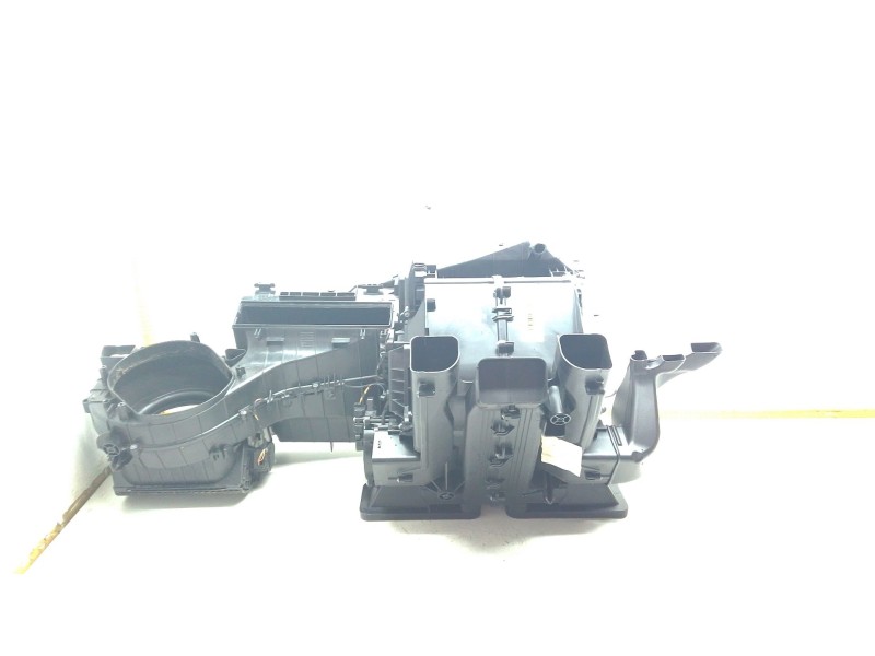 Recambio de calefaccion entera normal para mercedes-benz clase a (w176) a 180 cdi / d (176.012) referencia OEM IAM A2468305201  