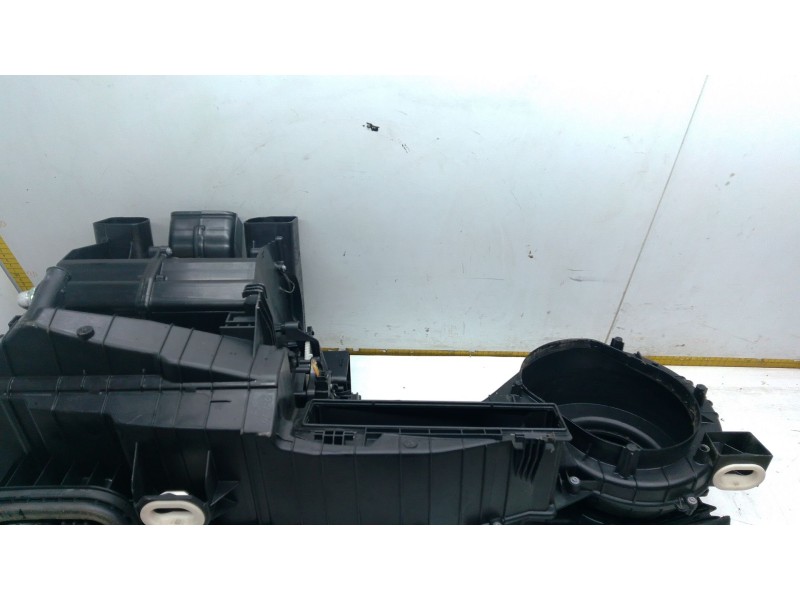 Recambio de calefaccion entera normal para mercedes-benz clase a (w176) a 180 cdi / d (176.012) referencia OEM IAM A2468305201  