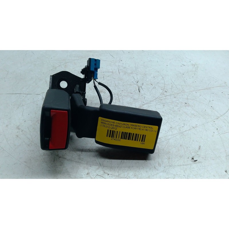 Recambio de enganche cinturon trasero central para mercedes-benz clase a (w176) a 180 cdi / d (176.012) referencia OEM IAM A1768