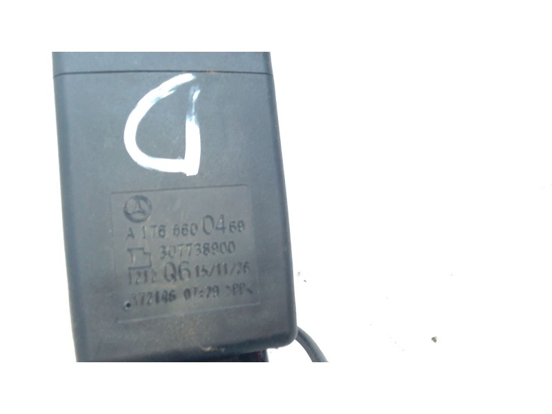 Recambio de enganche cinturon trasero central para mercedes-benz clase a (w176) a 180 cdi / d (176.012) referencia OEM IAM A1768
