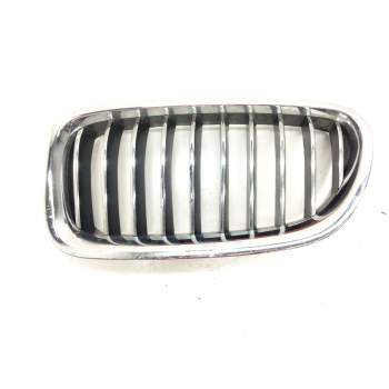 REJILLA PARAGOLPES IZQUIERDA 51137412323 