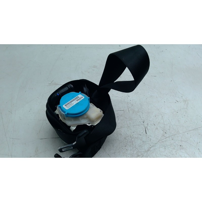 Recambio de cinturon seguridad delantero izquierdo para mercedes-benz clase a (w176) a 180 cdi / d (176.012) referencia OEM IAM 